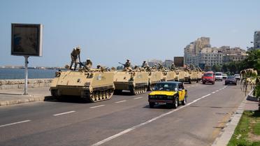 Les chars de l'armée egyptienne déployés dans la ville d'Alexandrie, le 16 août 2013 [- / AFP]