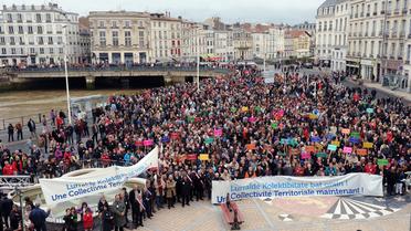 Plus d'un millier de personnes manifestent, le 22 juin 2013 à Bayonne, pour défendre les ikastolas, écoles en langue basque [Gaizka Iroz / AFP]