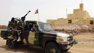 Patrouille de soldats maliens le 29 juin 2013 à Kidal [Kenzo Tribouillard / AFP]