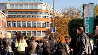 Quelque 500 employés de La Redoute protestent le 22 octobre 2013 en face du siège social de la société de vente par correspondance [Philippe Huguen / AFP/Archives]
