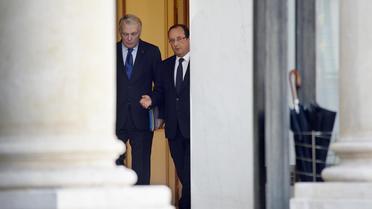 Le président de la République, François Hollande, et le Premier ministre, Jean-Marc Ayrault, le 23 octobre 2013 à l'Elysée [Martin Bureau / AFP]