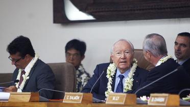 Le Président de la Polynésie française Gaston Flosse (au centre) à l'Assemblée de la collectivité, à Papeete, le 29 novembre 2013 [Grégory Boissy / AFP/Archives]