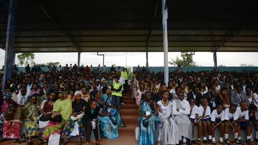Des Rwandais participent à une cérémonie de commémoration du génocide à Kicukiru le 5 avril 2014 [Simon Maina / AFP]
