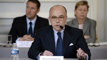 Le ministre de l'Intérieur Bernard Cazeneuve à Paris le 10 avril 2014 [Martin Bureau / AFP/Archives]