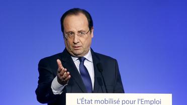 Le président François Hollande à La maison de la chimie à Paris le 28 avril 2014 [Yoan Valat / Pool/AFP]