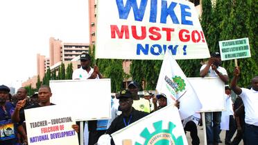 Des étudiants manifestent contre la fermeture des écoles à Abuja le 29 avril 2014 [- / AFP]
