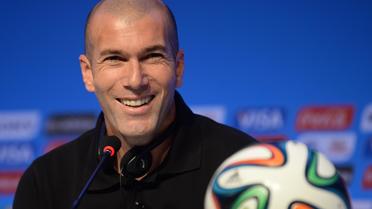 Zinedine Zidane pourrait devenir entraîneur de Bordeaux.