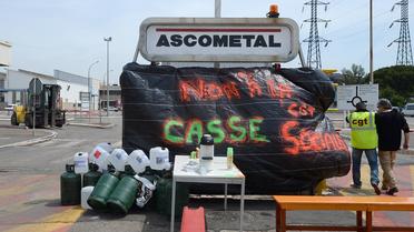 Des salariés en grève d'Ascométal le 20 mai 2014 à Fos-sur-Mer [Boris Horvat / AFP]