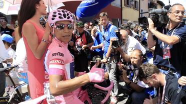 Le Colombien Nairo Quintana avant le départ de la 21e et dernière étape du Tour d'Italie, qu'il a remporté le 1er juin 2014. [Luk Benies / AFP]