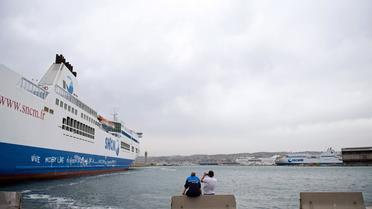 Un bateau de la SNCM, dans le port de Marseille, le 4 juillet 2014 pendant une nouvelle grève des salariés [Bertrand Langlois / AFP]