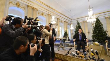 Le prix Nobel de Littérature Mo Yan s'installe pour une conférence de presse à l'Académie suédoise, le 6 décembre 2012 à Stockholm [Jonathan Nackstrand / AFP]