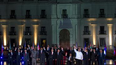 Les leaders d'Amérique latine posent pour une "photo de famille" devant le palais présidentiel de Santiago, au Chili, le 27 janvier 2013 [Pablo Porciuncula / AFP]
