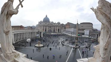 La place Saint-Pierre au Vatican le 13 mars 2013 [Tiziana Fabi / AFP]