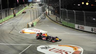 La monoplace du pilote allemand Sebastian Vettel (Red Bull) lors du Grand Prix de F1 de Singapour, le 23 septembre 2012. [Roslan Rahman / AFP]
