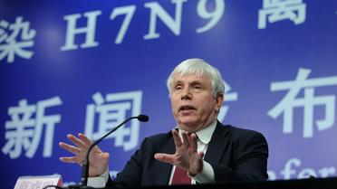 Michael O'Leary, représentant de l'OMS en Chine, s'exprime lors d'une conférence de presse le 8 avril 2013 à Pékin [Wang Zhao / AFP]