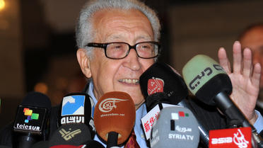 L'émissaire international Lakhdar Brahimi donne une conférence de presse le 27 décembre 2012 à Damas [ / AFP]