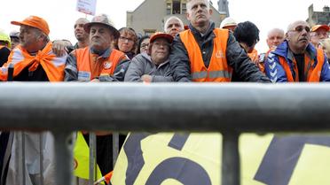 Des ouvriers de l'usine d'ArcelorMittal le 27 septembre 2012 à Florange [Jean-Christophe Verhaegen / AFP/Archives]