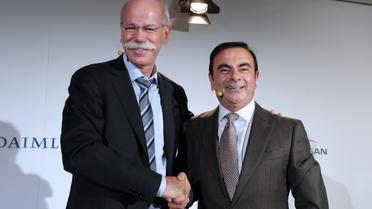 (De d à g), Carlos Ghosn, PDG de Renault et de Nissan, et Dieter Zetsche, patron de Daimler le 28 septembre 2012 à Paris [Eric Piermont / AFP]