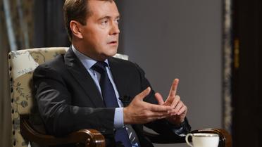 Le Premier ministre russe Dmitri Medvedev reçoit des journalistes de l'AFP et du Figaro à sa résidence de Gorki, près de Moscou, le 23 novembre 2012 [Natalia Kolesnikova / AFP]