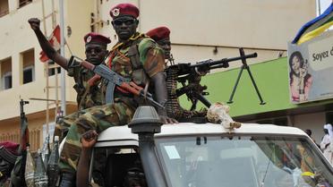 Des rebelles Séléka armés le 30 mars 2013 à Bangui [Sia Kambou / AFP/Archives]