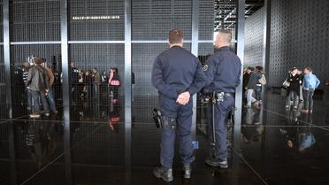 Des membres du GIPN lors du procès de Tony Meilhon, devant la cour d'assises de Nantes, le 22 mai 2013 [Frank Perry / AFP]