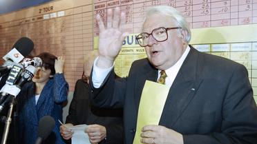 Pierre Mauroy, le 18 juin 1995 à Lille. [Jacques Demarthon / AFP/Archives]