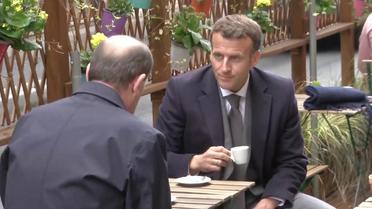Réouverture des terrasses : Emmanuel Macron prend un café avec Jean Castex