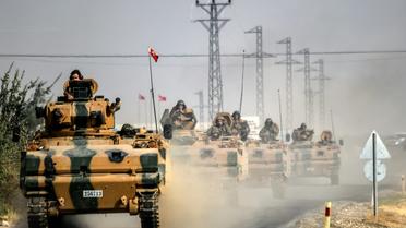Les tanks turcs en route pour la Syrie, à Karkamis, à la frontière turco-syrienne, le 25 août 2016 [BULENT KILIC / AFP/Archives]