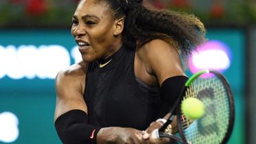L'Américaine Serena Williams face à la Kazakhe Zarina Diyas au tournoi d'Indian Wells, le 8 mars 2018 [KEVORK DJANSEZIAN / Getty/AFP]