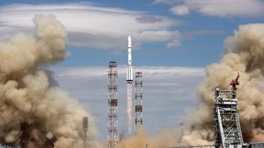 Un modèle de fusée russe Proton-M, lancé du cosmodrome russe de Baïkonour au Kazakhstan, le 3 juin 2013