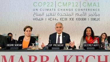 Le président de la COP22 Salaheddine Mezouar avec Patricia Espinosa (G) à Marrakech le 17 novembre 2016 [FADEL SENNA / AFP]
