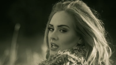 Adele dévoile "Hello", premier single de "25" à paraître le 20 novembre
