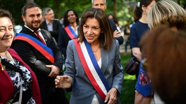 Anne Hidalgo est de retour sur le terrain parisien, après sa défaite à la présidentielle.