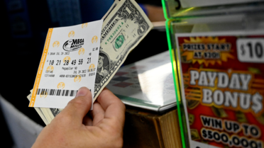 Les gains à la loterie américaine peuvent dépasser le milliard. [OLIVIER DOULIERY / AFP]