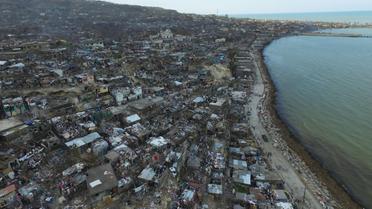 Les très nombreuses habitations endommagées ou détruites par l'ouragan, à Jeremie, dans l'Ouest d'Haïti, le 7 octobre 2016 [Nicolas GARCIA / AFP]