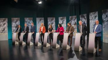 Des candidats prennent part à un dernier débat télévisé avant les élections législatives en Islande, à Reykjavik, le 27 octobre 2017 [Halldor KOLBEINS / AFP]