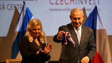 Le Premier ministre israélien Benjamin Netanyahu et sa femme Sara à Jérusalem le 27 novembre 2018  [GALI TIBBON / AFP/Archives]