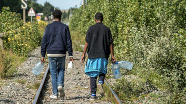 Les migrants sont de plus en plus nombreux à Calais. 