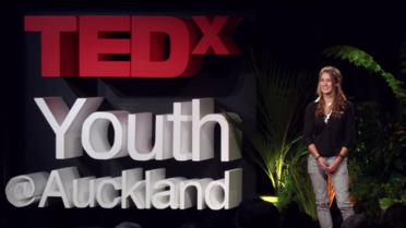 À seulement 14 ans, Laura Dekker a bouclé en 2012 un tour du monde à la voile en solitaire.