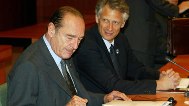 Jacques Chirac et Dominique de Villepin, le 20 mars 2003, au lendemain du début de la guerre en Irak.