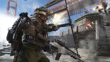 Advanced Warfare ajoute des exosquelettes aux soldats du futur afin de décupler leur force.