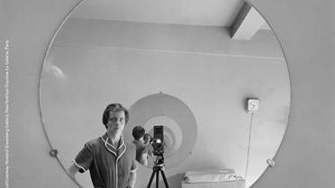 Autoportrait de la photographe Vivian Maier vu dans le film "A la recherche de Vivian Maier"