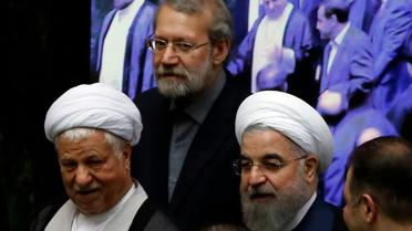 L'ancien président l' Ayatollah Akbar Hashemi Rafsanjani, le président du Parlement Ali Larijani et le président  Hasan Rouhani le 28 mai 2016 au Parlement à Téhéran [ATTA KENARE / AFP]