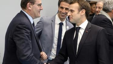 Le président Emmanuel Macron et Jean Castex, désormais Premier ministre, le 9 janvier 2019 à Créteil [Ludovic MARIN / POOL/AFP/Archives]