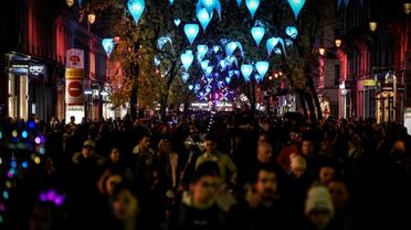 La Fête des Lumières dans les rues de Lyon, le 6 décembre 2018 [JEAN-PHILIPPE KSIAZEK / AFP]