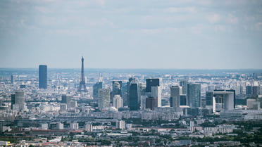 La région parisienne compte désormais 12,1 millions d'habitants.