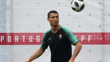 Cristiano Ronaldo à l'entraînement à Kratovo, le 19 juin 2018, prêt à nouveau à éclabousser le Mondial de sa classe [Francisco LEONG / AFP]