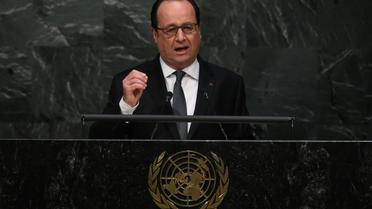 Le président français François Hollande à la tribune de l'ONU à New York, le 22 avril 2016  [JEWEL SAMAD / AFP]