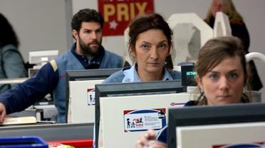 Olivier Barthelemy, Corinne Masiero et Sarah Suco dans le film de Louis-Julien Petit, "Discount". 