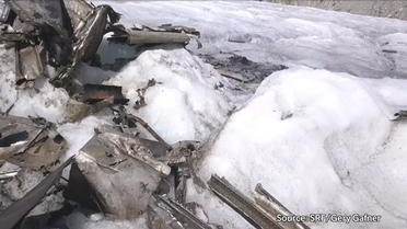 Suisse : 72 ans après, l'épave d'un avion resurgit d'un glacier
